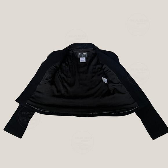 CHANEL 03C Black Cropped Bouclé Jacket (Style P20335V11746) | Military S FR 36 - Picture 11 of 15